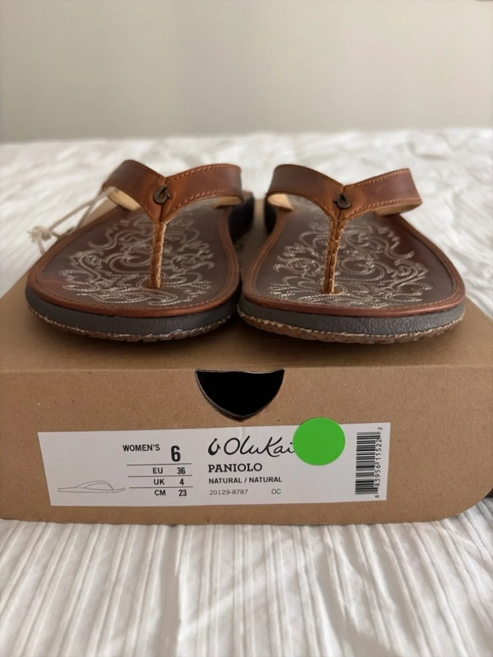 🌿 OluKai Paniolo Leather Sandals – Size 6 – Brand New in Box 🌿 - Picture 2 of 3
